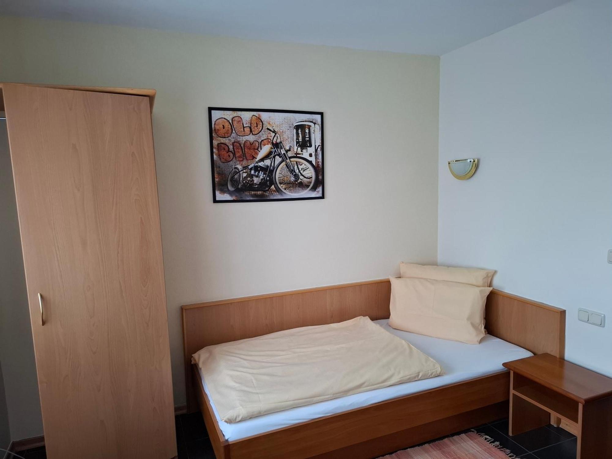 Hotel Lindenhof Rödermark Eksteriør billede