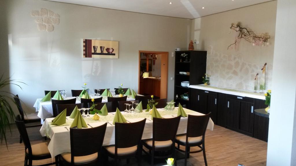 Hotel Lindenhof Rödermark Eksteriør billede